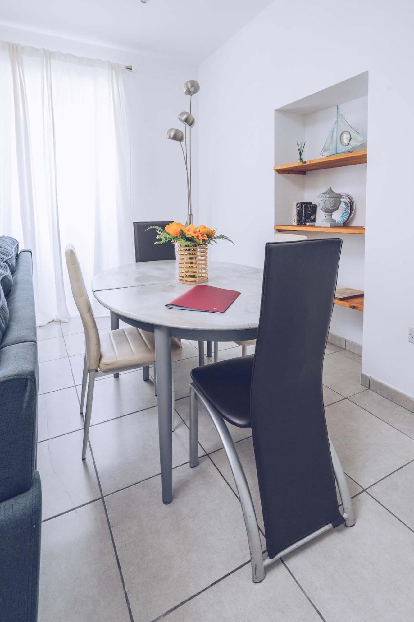 2Br In The Zoko Contemporary And Convenient Apartment Gibraltar Bagian luar foto